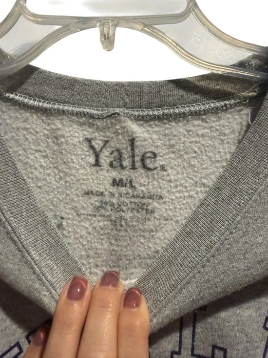 Yale University Sweatshirt - Picture 3 of 6